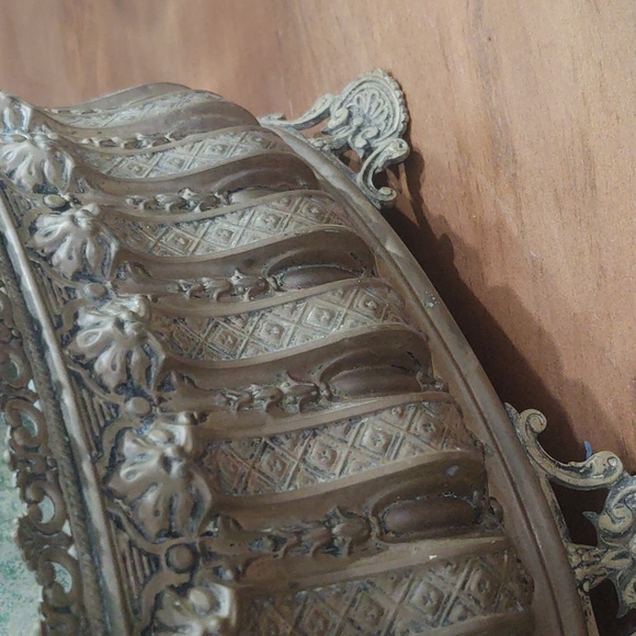 French Oval Jardiniere Planter - Picture 2 of 4